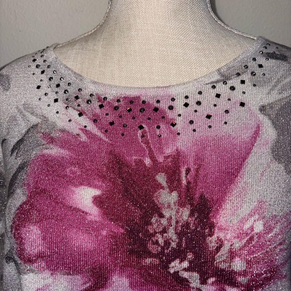 Alfred Dunner Pink and Grey Floral Sparkly Blouse Size Large - Picture 5 of 7